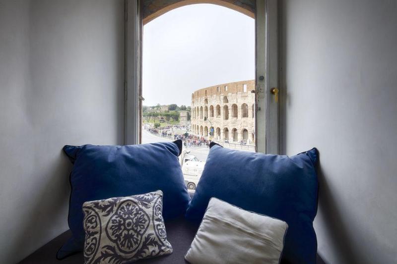 Ht N°9 Colosseo Rome Bagian luar foto
